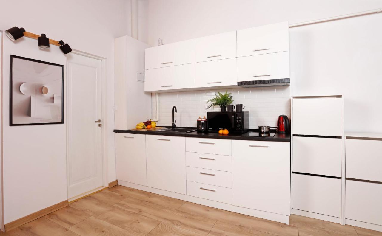 One Love Central Cottage Bukarest Eksteriør billede